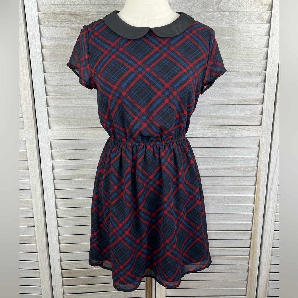 FOREVER 21 Plaid Fit & Flare Dress w Short Sleeves & Peter Pan Collar-Small